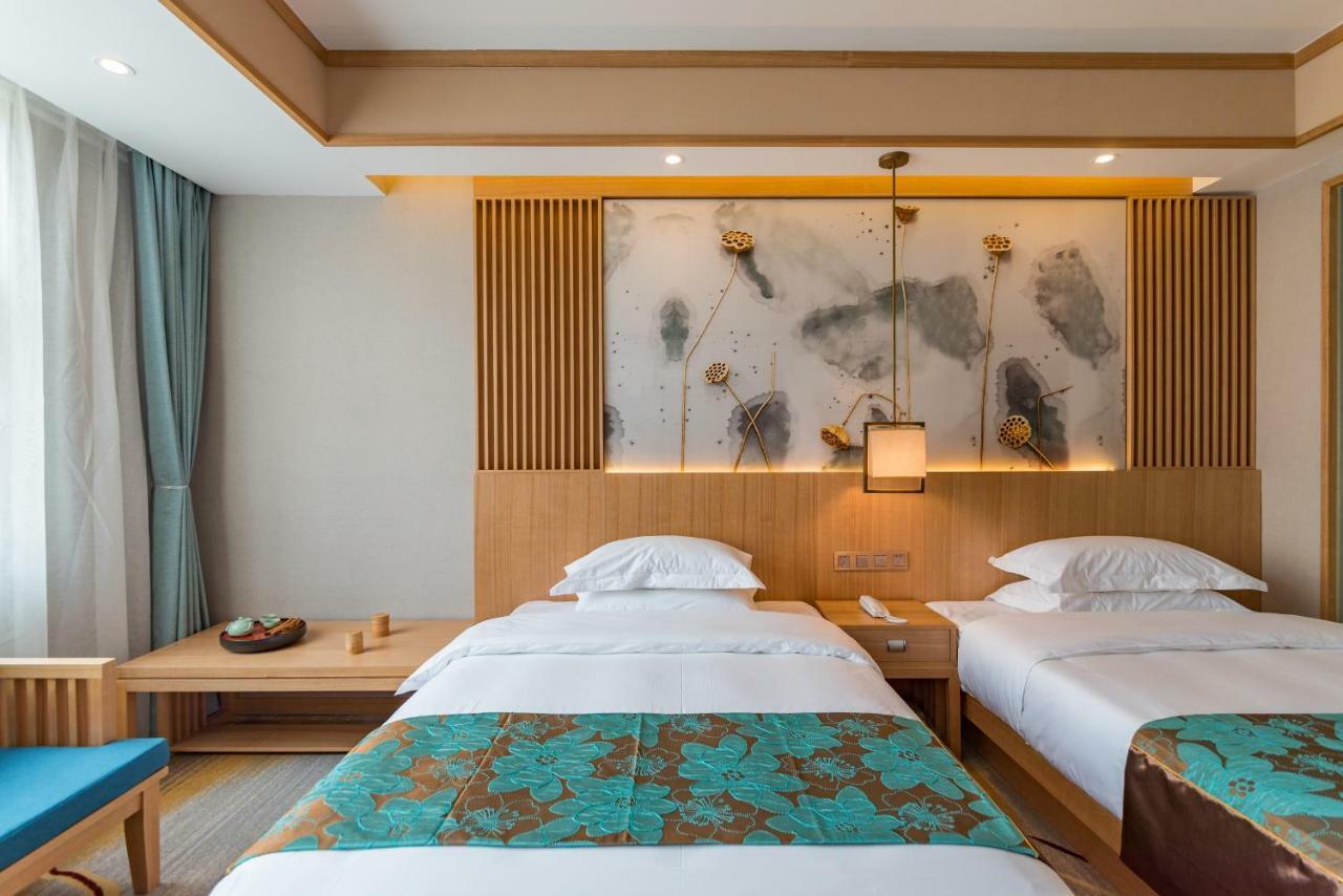 Yunxianju Tea Culture Theme Hotel Куньмин Экстерьер фото