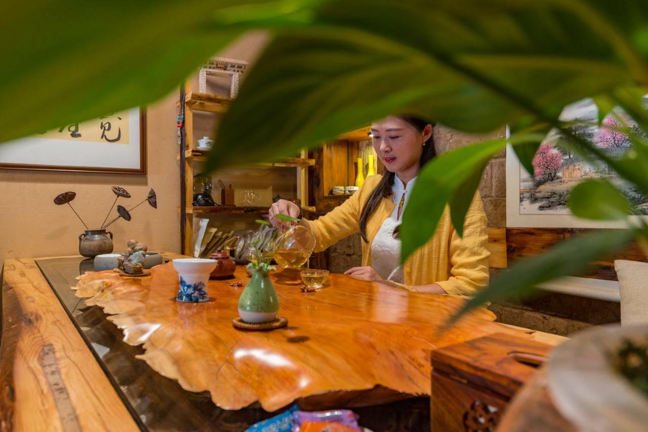 Yunxianju Tea Culture Theme Hotel Куньмин Экстерьер фото