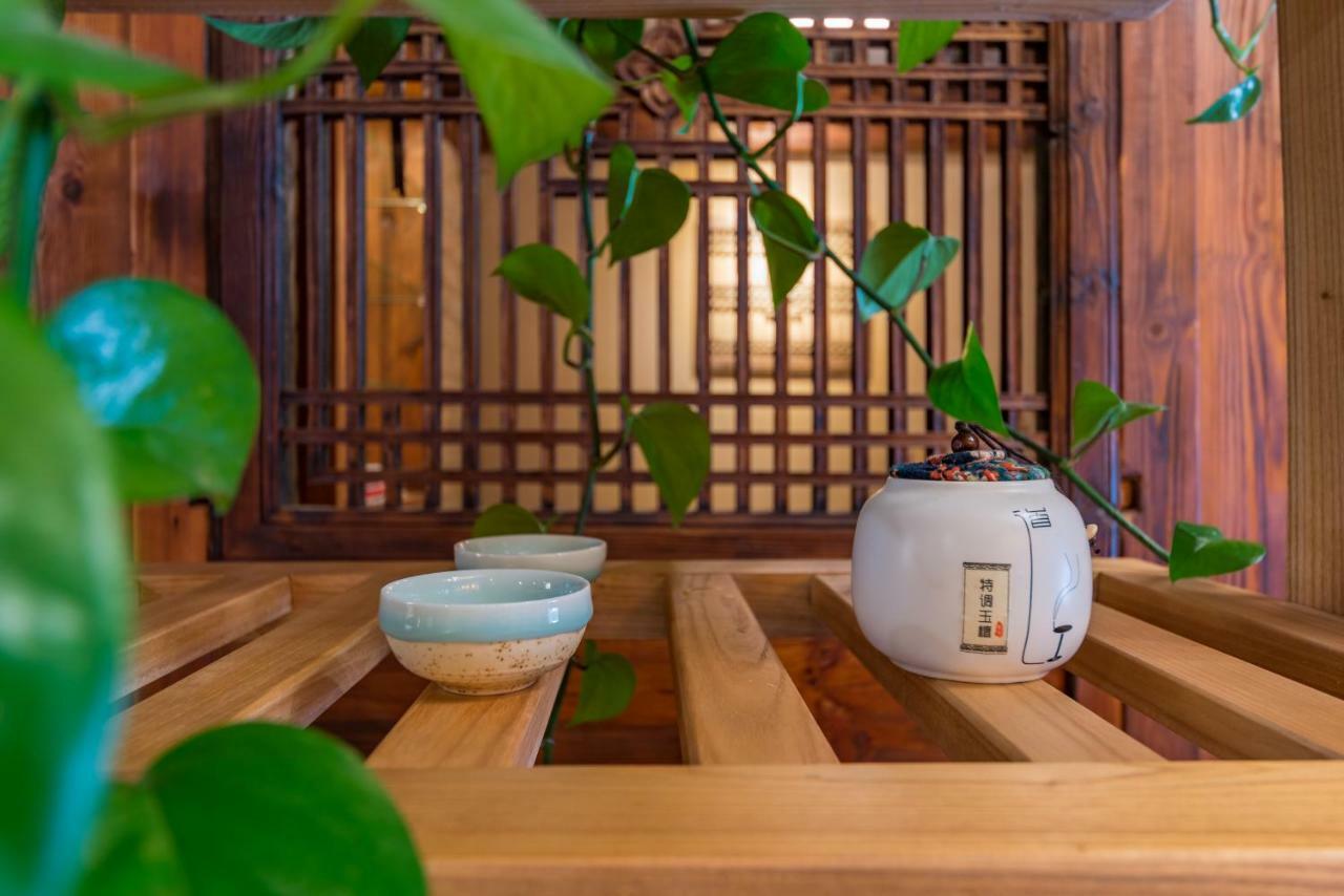 Yunxianju Tea Culture Theme Hotel Куньмин Экстерьер фото