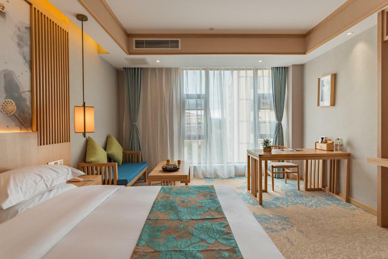 Yunxianju Tea Culture Theme Hotel Куньмин Экстерьер фото