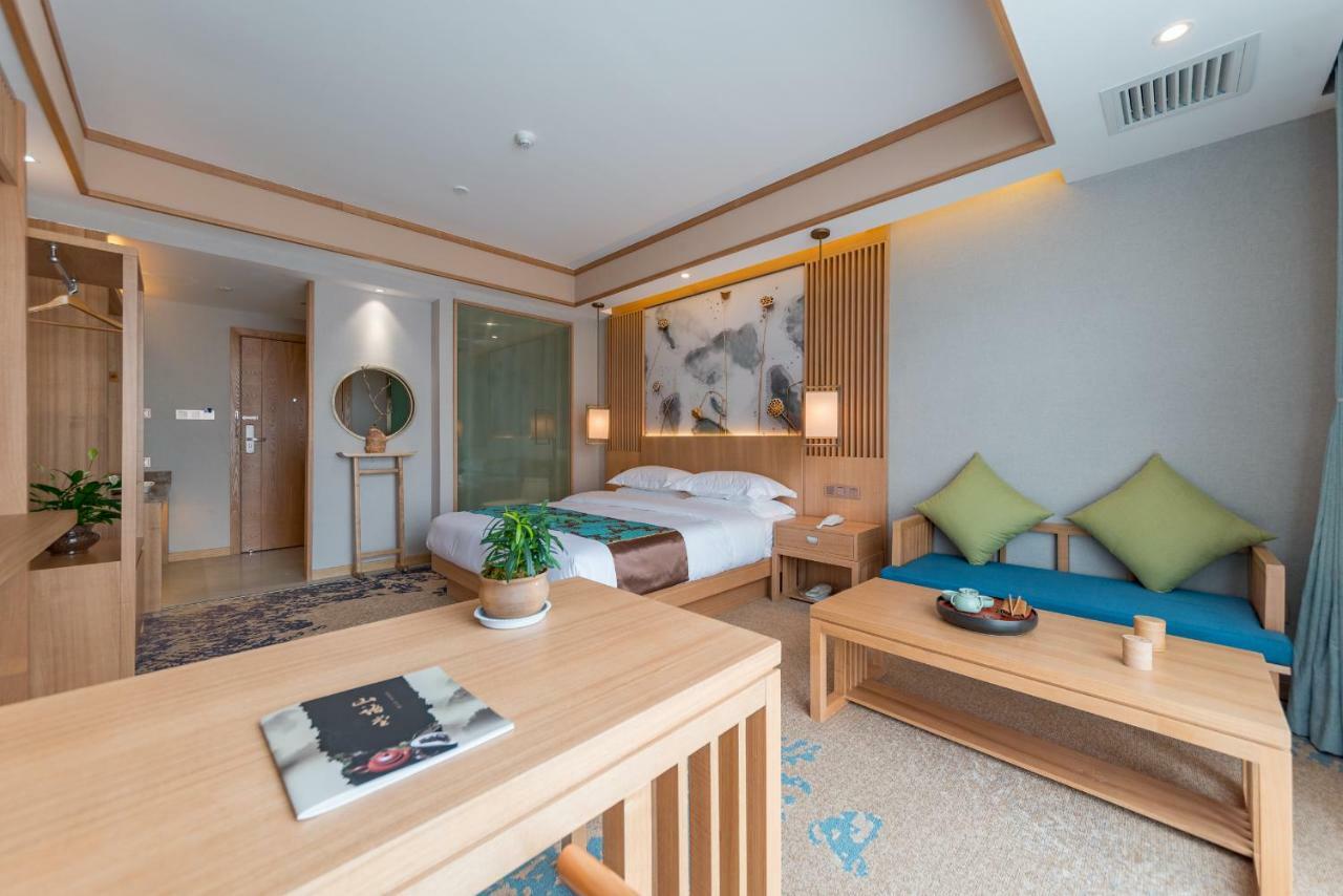 Yunxianju Tea Culture Theme Hotel Куньмин Экстерьер фото